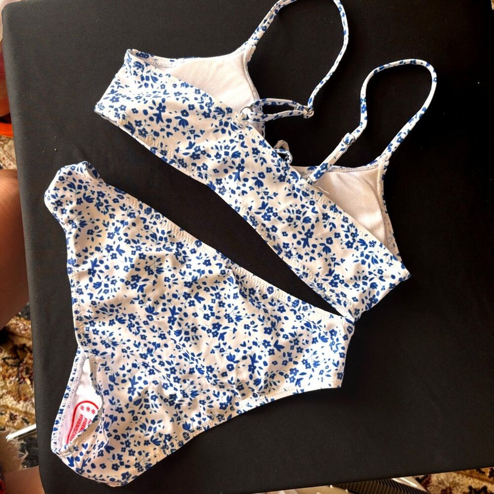 Girls' 2 Piece Ditsy Floral Print Knot Front Ruched Triangle Bikini Swimsuit Whi - Picture 4 of 5